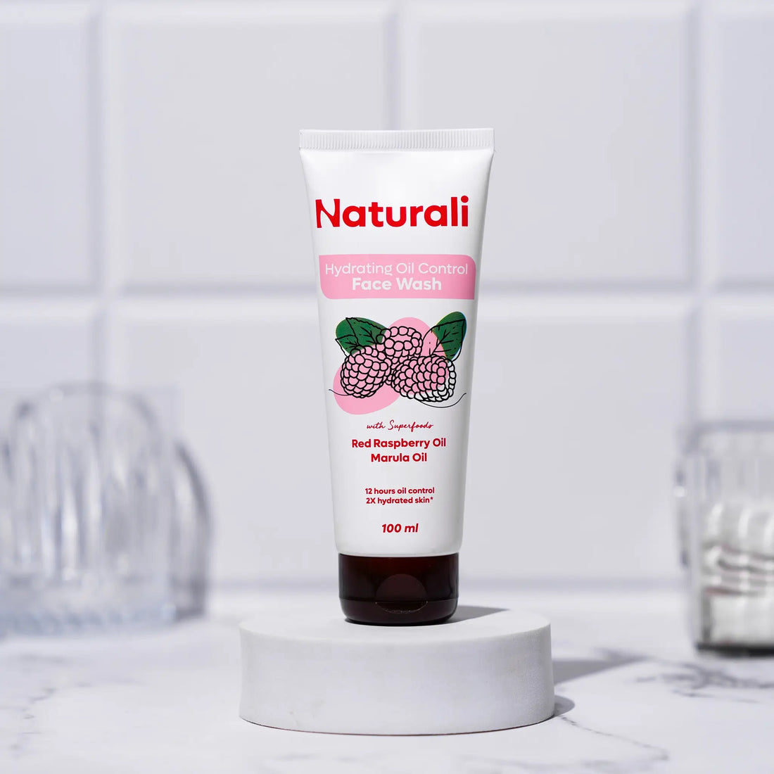Naturali Hydrating Oil Control Facewash with Red Raspberry and Marula