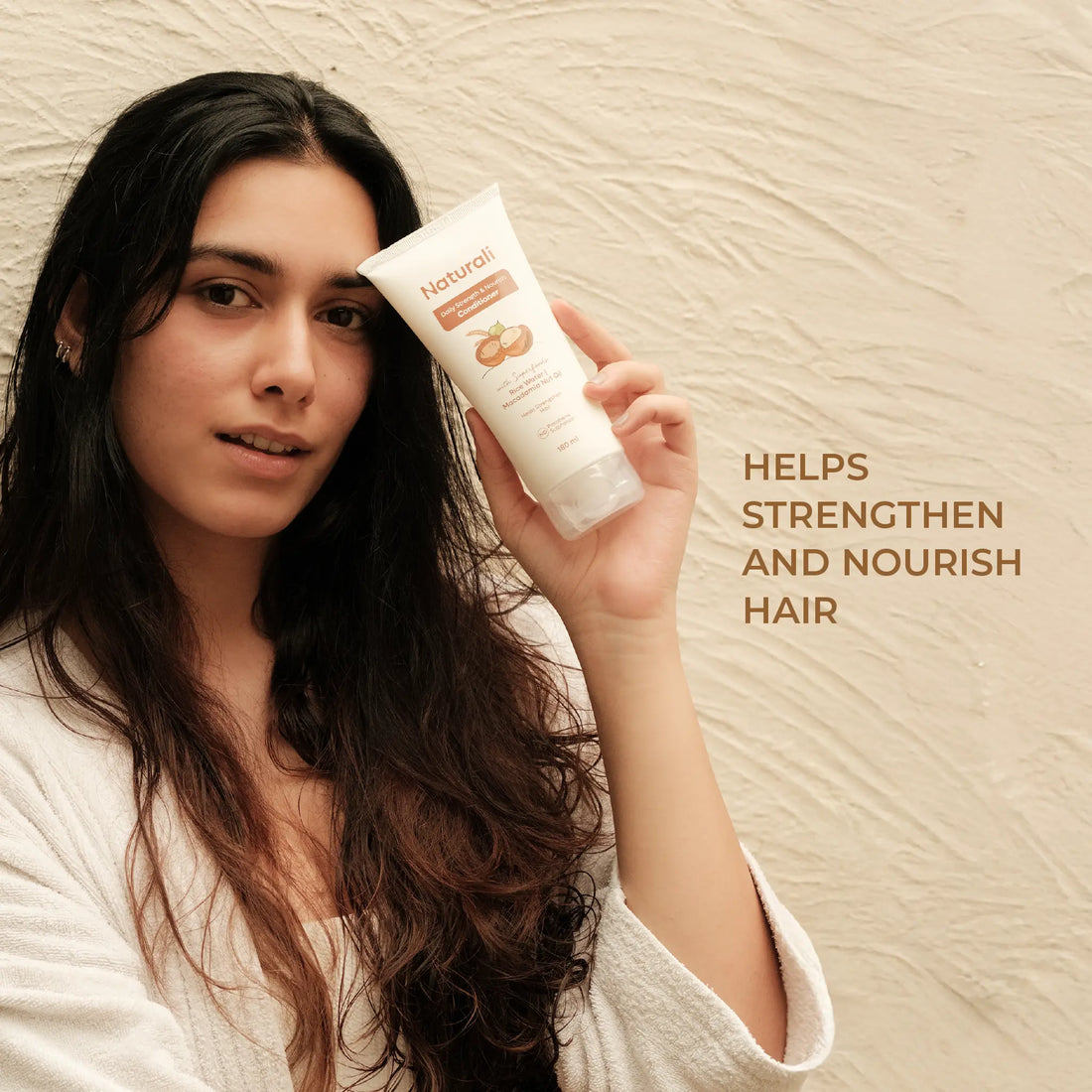 Naturali Daily Strength & Nourish Conditioner with Rice Water & Macadamia Nut Oil